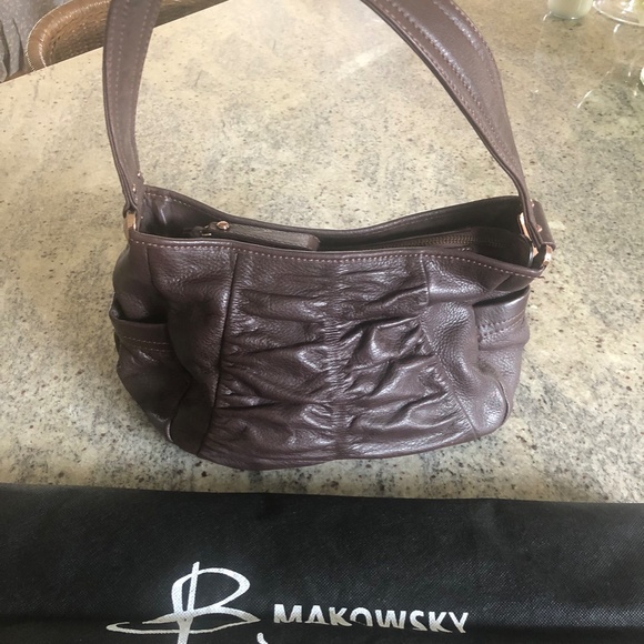 B Makowsky Chocolate brown handbag - Picture 7 of 7